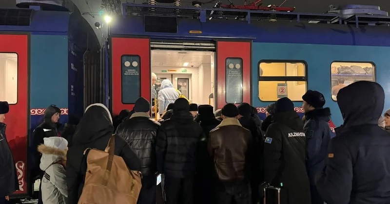 Количество мест в поездах увеличили из за непогоды в Казахстане