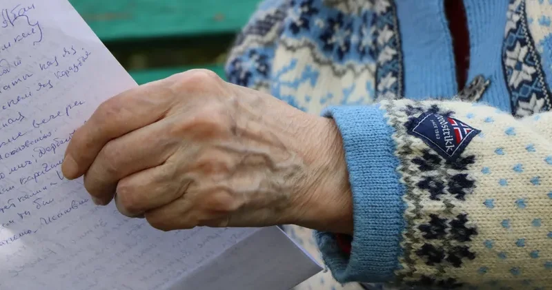 Ақтөбеде немересінің шабуылынан зардап шеккен әже ауруханадан шығарылды