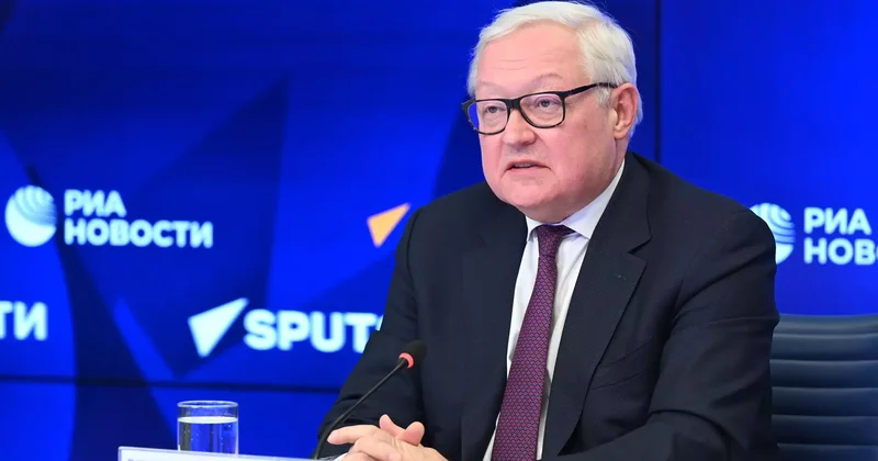 Ресей Украинамен арадағы келіспеушіліктерді еңсеруге күш салады Рябков