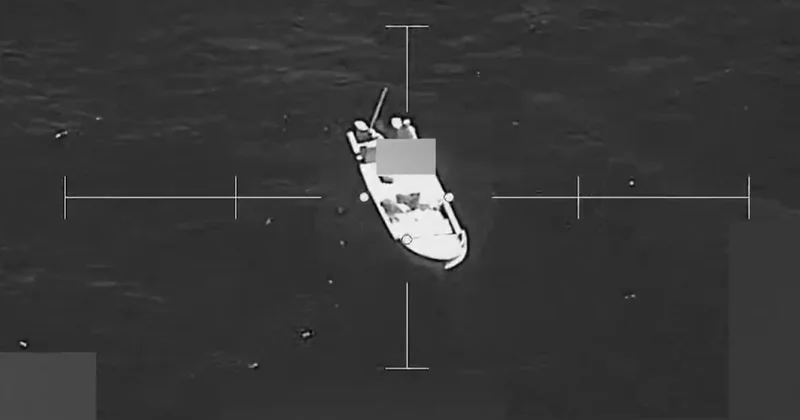 США атаковали три судна в Тихом океане: восемь человек погибли