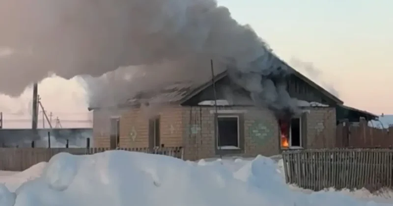 Дом сельчанки в СКО сгорел рядом с новым пожарным пунктом