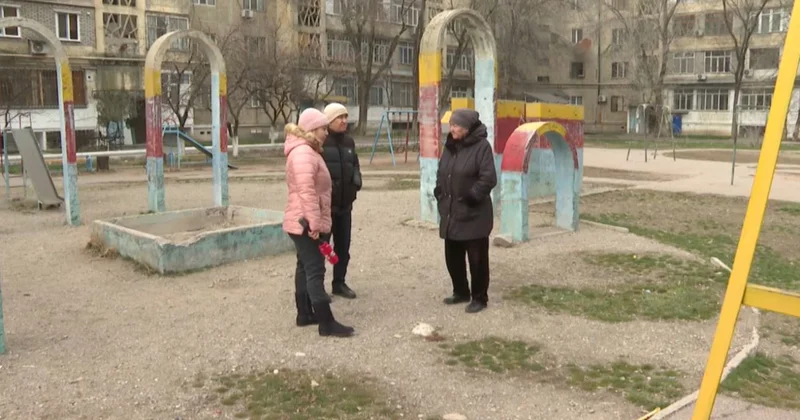 Таразда көп қабатты үйлердің ауласы қараусыз қалған