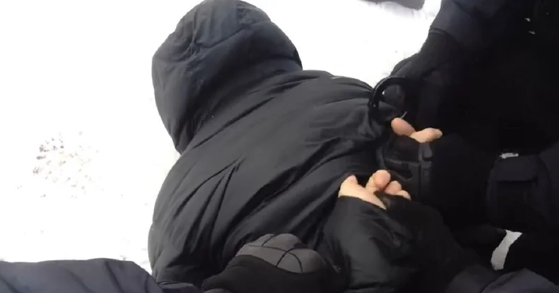 Мужчину со стабильным заработком задержали с поличным возле больницы в Петропавловске