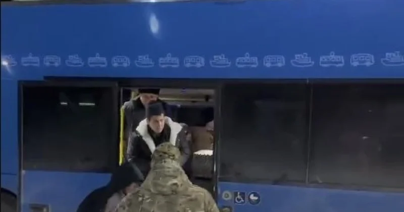 Көкшетауда шетел азаматтары отырған автобус жолаушылары эвакуацияланды