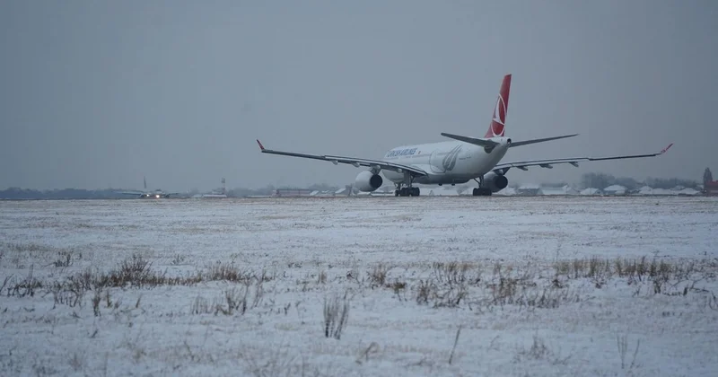 Часть рейсов перенесли в аэропорту Алматы из за погоды