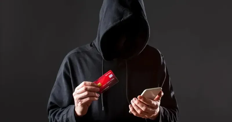 Тегін кітаптар : қазақстандықтарға интернет алаяқтықтың жаңа схемасы пайда болғаны ескертілді