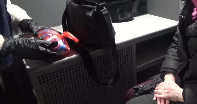 Астанада әйелдің сөмкесінен 1 келі гашиш табылды