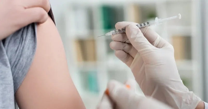 Один из полностью привитых пациентов повторно заболел корью в Алматы