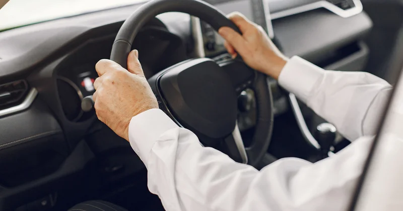 Руль забрали за долги