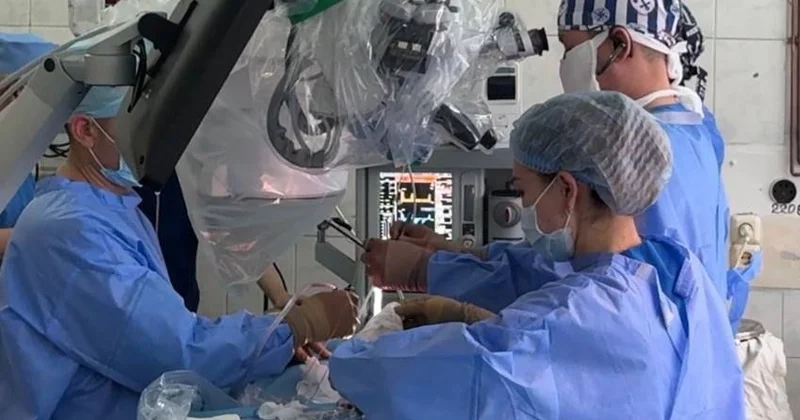 Алматыда алғаш рет нейростимулятор орнату бойынша ота жасалды