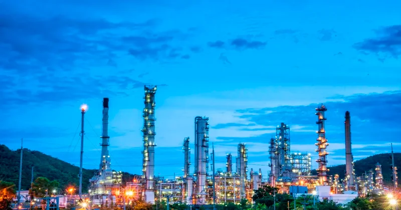 Четвертый НПЗ должен закрыть внутренний спрос на авиакеросин Минэнерго