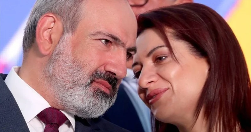 Армения Премьер министрі әйелімен ажырасып кетті