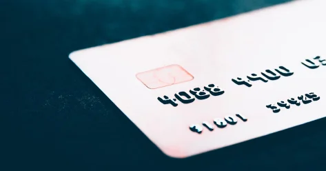 Новую схему с банковскими картами используют мошенники: Нацбанк