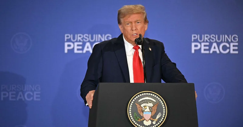 Трамп Украинаны келіссөздер үстеліне тезірек отыруға шақырды