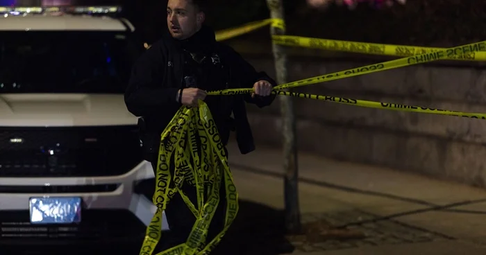 Род Айлендте мектептегі хоккей матчы кезінде атыстан үш адам қаза тапты