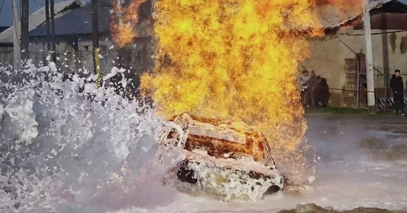 Түркістан облысында көлік газ құбырына соғылып, өртеніп кетті
