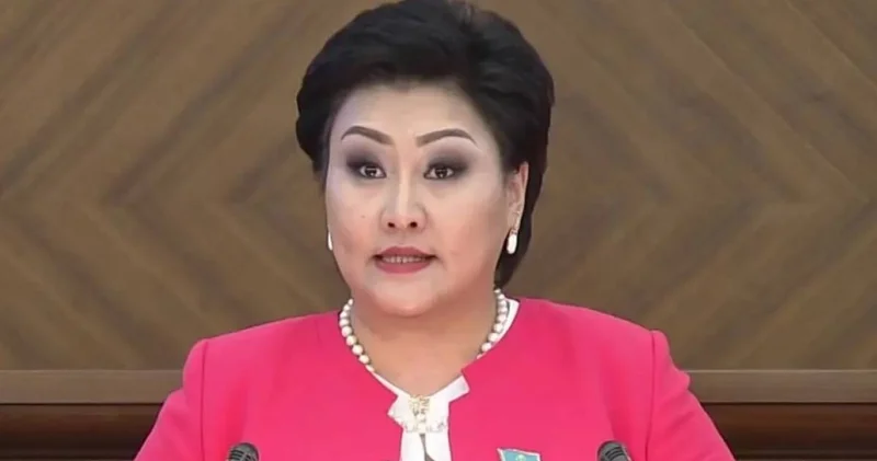 Пара алғаны үшін сотталған Хаменованың жазасы бас бостандығын шектеуге ауыстырылды