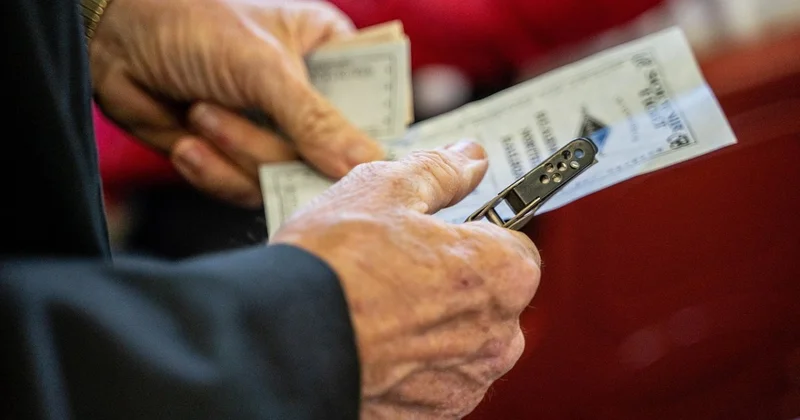 Лотерейный билет за 2 тысячи тенге принес мужчине 16 млн