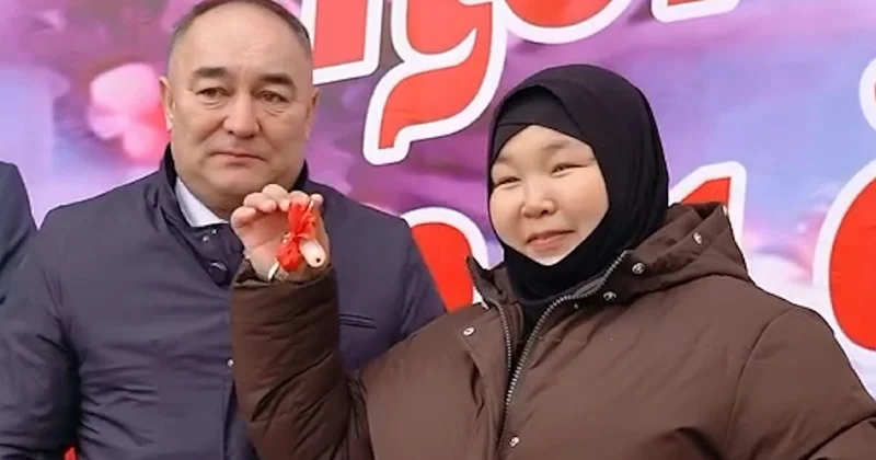 Атырауда 19 отбасыға жаңа пәтер кілті табысталды