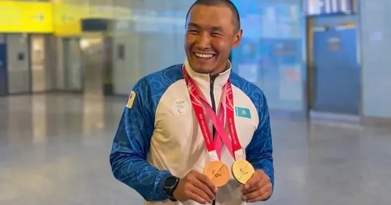 Ербол Хамитов неге қола медаль алтыннан да қымбат екенін түсіндіріп берді