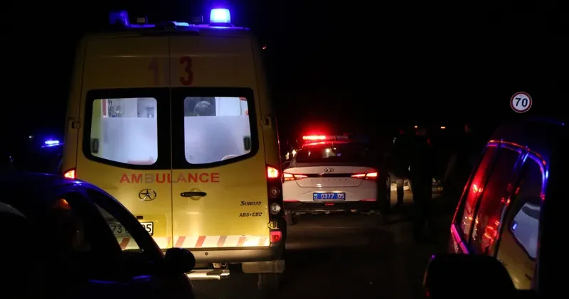 Науқасты ауруханаға апара жатқан: Көкшетауда жедел жәрдем көлігі батпаққа батып қалды