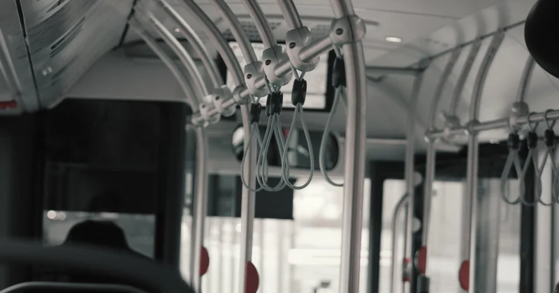 Маршрут автобуса изменен из за реконструкции арыков в Алматы