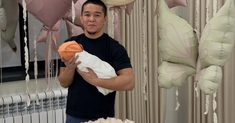 Казахстанский боец UFC стал отцом