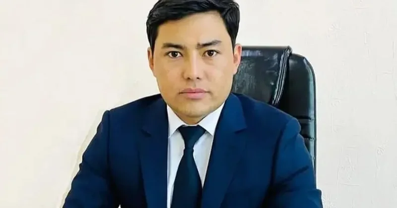 Шымкентте аудан әкімі ер адамды соққыға жықты: Тәртіптік іс қозғалды