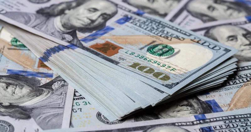 Қазақстандағы ақша айырбастау пункттерінде доллар арзандап жатыр