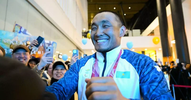 Паралимпиада ойындарының чемпионы Ербол Хамитовқа пәтер кілті табысталды