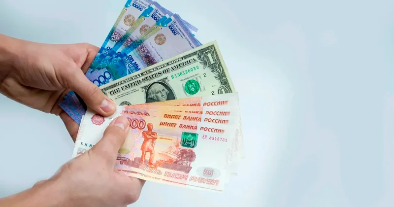 Рубль меньше 6, доллар 480 тенге: курсы обмена валют снизили в Казахстане