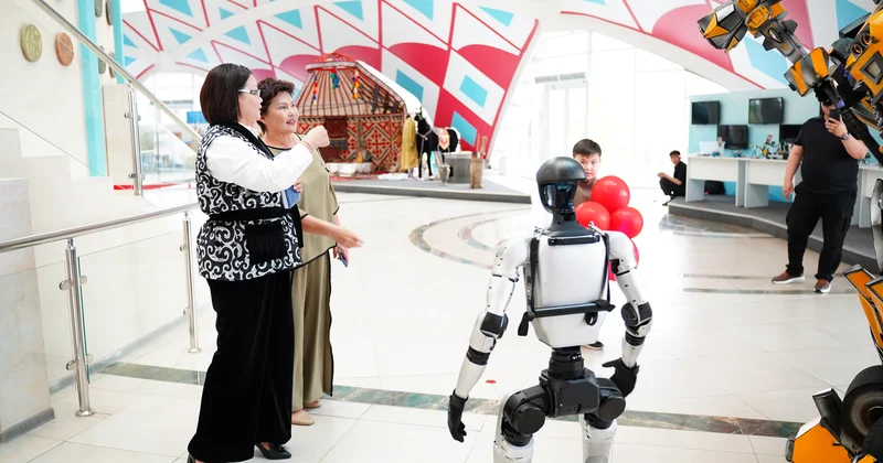 Жамбылда байқауды робот жүргізді: Жаңа формат көрерменді таңғалдырды