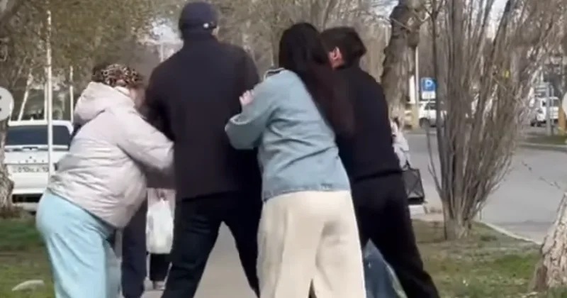 В Костанае произошла драка с участием скандального блогера