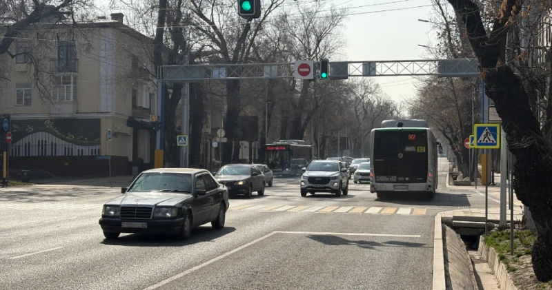 BRT әлде кәдімгі арнайы жолақ па? Сарапшылар Алматыдағы Тимирязев көшесінің мысалында айырмашылығын түсіндірді