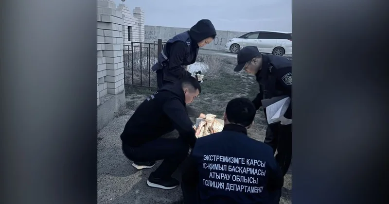 Атырауда бейіттен аңшы мылтығы мен патрондар табылды