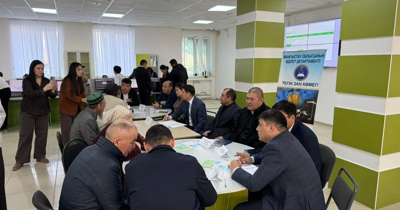 Маңғыстауда заңгерлер тұрғындарға тегін кеңес берді