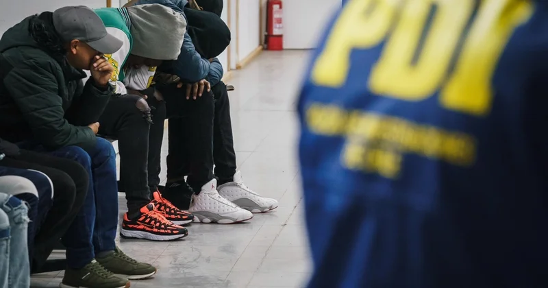 Чили заңсыз мигранттарды жаппай депортациялауды бастады