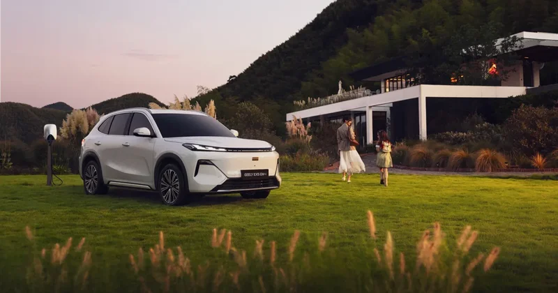 Geely сатылымы бір жылда 50 пайызға төмендеді
