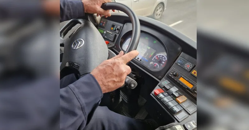 200 тысяч это разве оклад? : в Кокшетау водители автобусов не вышли на работу
