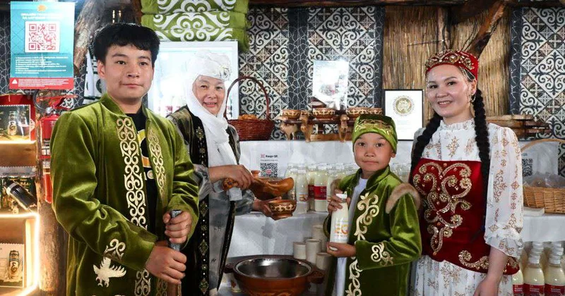 Кумыс лился рекой