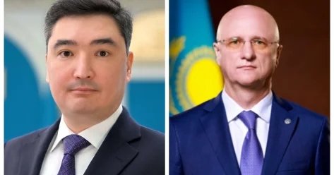 Олжас Бектенов и Роман Скляр представили активу Атырауской области нового акима