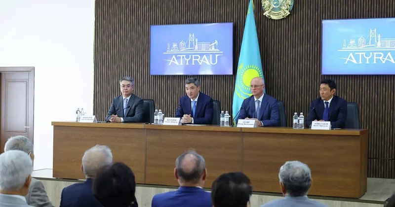 Бектенов Атырау облысының активіне өңірдің жаңа әкімін таныстырды