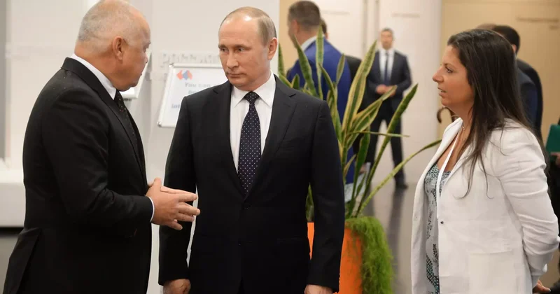 Ресей президенті Russia Today қызметкерлерін телеарна мерейтойымен құттықтады