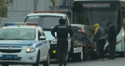 Петропавлда бағыттық автобус пен жеңіл көлік соқтығысып, екі адам зардап шекті