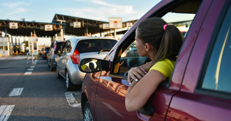 Мужчина обматерил иностранца за отказ решить вопрос на границе Казахстана и Узбекистана