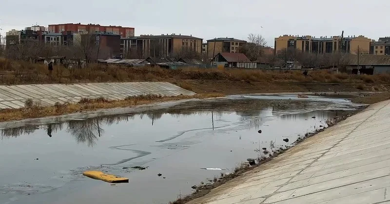 Дети провалились под лед в Кокшетау