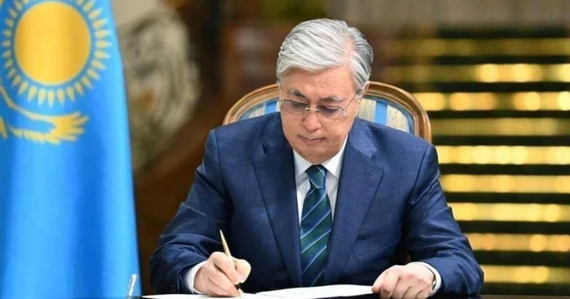 Мемлекет басшысы Жасанды интеллект туралы заңға қол қойды