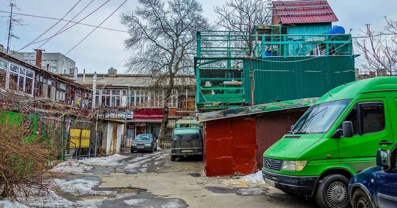 Мужчина скончался от переохлаждения во дворе дома в Акмолинской области