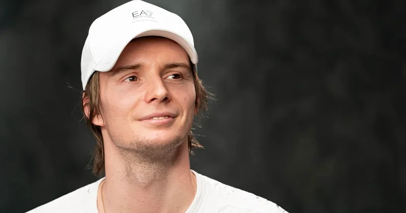 Александр Бублик завершил сезон с рекордными призовыми