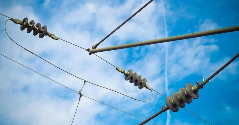 Ряд зданий временно отключат от электричества в Алматы